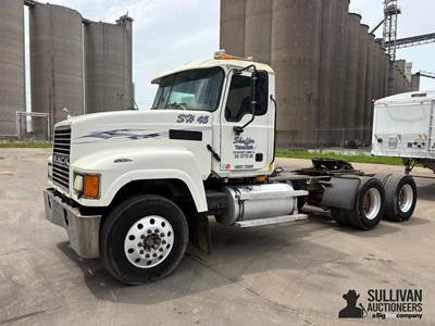 2007 Mack CHN613 Day Cab T/A Truck Tractor
