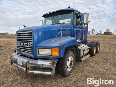 2000 Mack T/A Truck Tractor