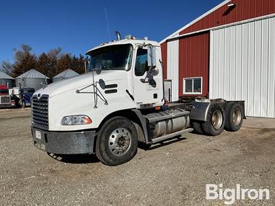 2004 Mack CX613 Vision T/A Truck Tractor