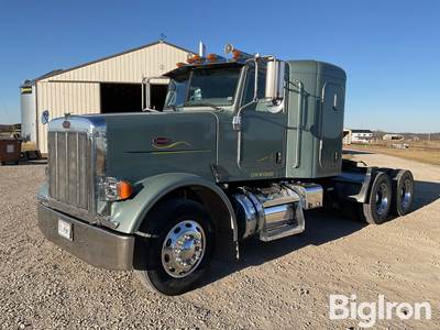 2006 Peterbilt 359 T/A Truck Tractor