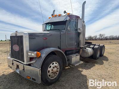 1999 Peterbilt 379 T/A Truck Tractor