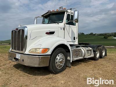 2014 Peterbilt 384 T/A Truck Tractor