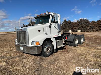 2005 Peterbilt 385 T/A Truck Tractor