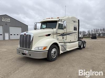 2011 Peterbilt 386 T/A Truck Tractor