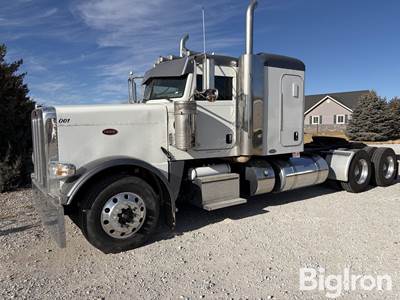 2013 Peterbilt 388 T/A Truck Tractor