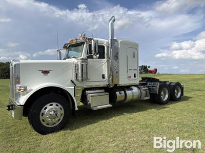 2015 Peterbilt 388 T/A Truck Tractor