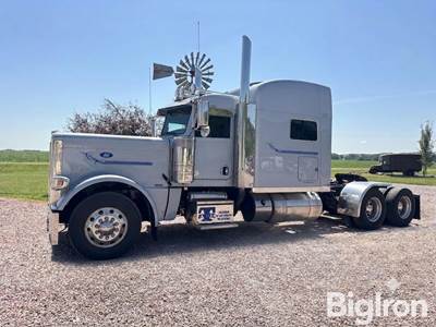 2020 Peterbilt 389 EXHD T/A Truck Tractor