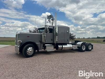 2016 Peterbilt 389 EXHD Flat Top T/A Truck Tractor