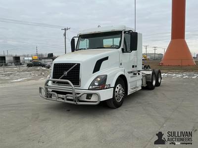 2012 Volvo VNL64T300 Truck Tractor