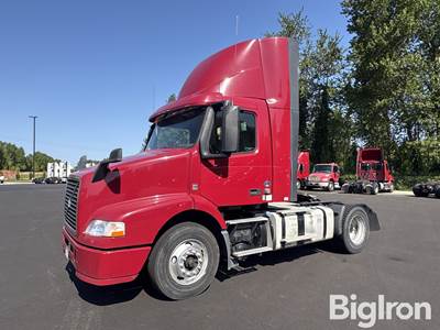 2017 Volvo VNM42T S/A Truck Tractor