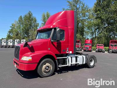 2017 Volvo VNM42T S/A Truck Tractor