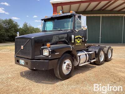 1997 Volvo WG T/A Truck Tractor