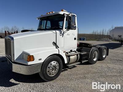 1994 Whitegmc WCA Day Cab Semi