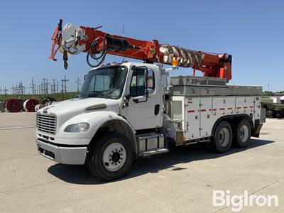 2013 Freightliner M2-106 T/A Digger Derrick