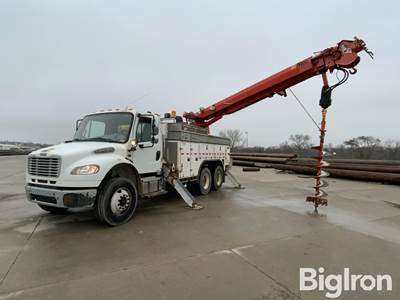 2015 Freightliner M2-106 S/A Digger Derrick Truck