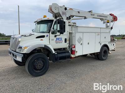 2003 International 7400 4x4 Digger Derrick Truck
