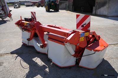 KUHN GMD 8730 Front/Rear Triple Disc Mowers
