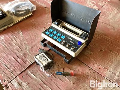 Hiniker 8100 Control Monitor