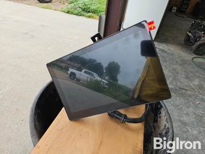 2023 John Deere G5 Plus Universal Display