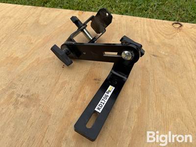 John Deere Display Mounting Bracket