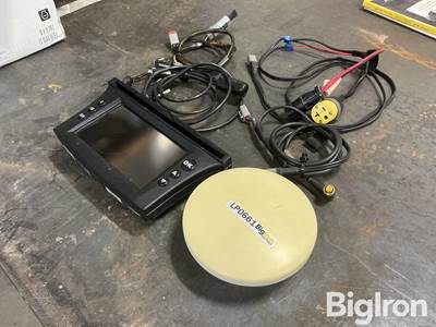 Trimble EZ Guide 500 Globe & Monitor