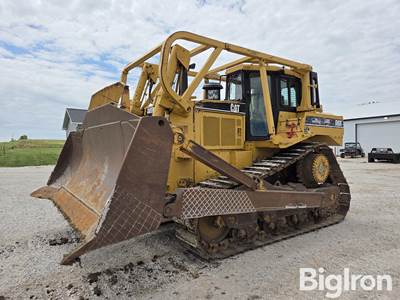 Caterpillar D8R Dozer