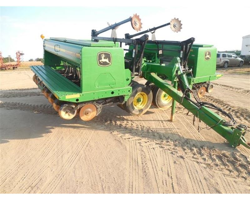 John Deere 455 Drill For Sale St. Edward, NE 8523397
