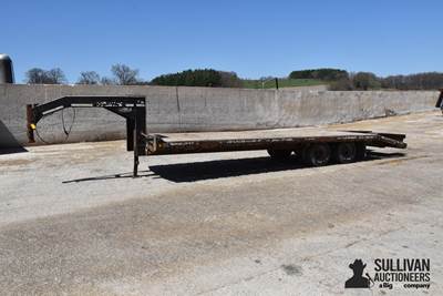 2001 Felling 30' T/A Flatbed Trailer