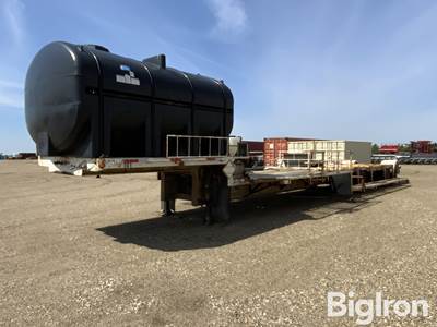 2001 Fontain DFT-5-8048WSAW Tri/A Drop Deck Sprayer Trailer w/3200-Gal Tank