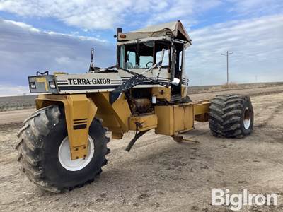 Ag Chem Terra-Gator 1603 Applicator
