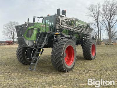 2023 Fendt RoGator 937H Self-Propelled Dry Fertilizer Spreader