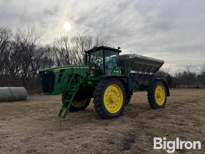 2011 John Deere 4930 Self-Propelled Fertilizer Spreader