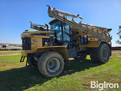 2019 TerraGator 8400C Self-Propelled Dry Fertilizer Applicator