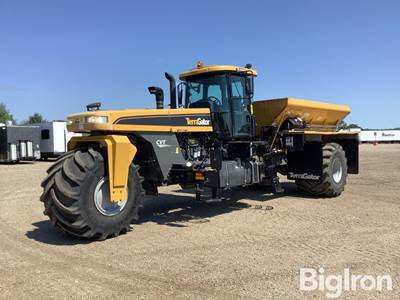 2018 Terra-Gator TG8300B Self-Propelled Dry Fertilizer Spreader