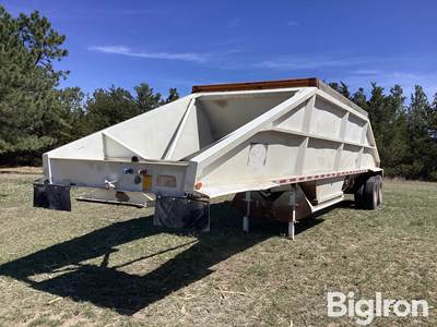 1988 Cornbelt E4200 T/A Belly Dump Trailer