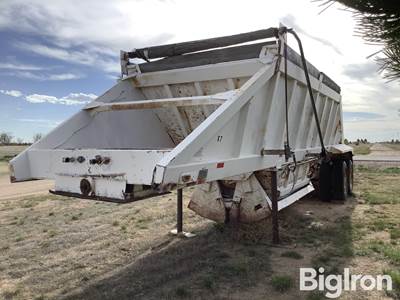 1979 Fruehauf DESM2-M20/32 T/A Belly Dump Trailer