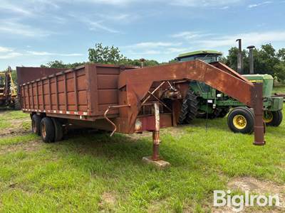 1980 T/A Gooseneck Dump Trailer
