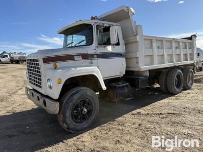 1981 Ford 8000 T/A Dump Truck