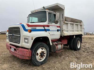 1993 Ford L8000 S/A Dump Truck
