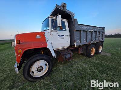 1979 Ford L8000 T/A Dump Truck
