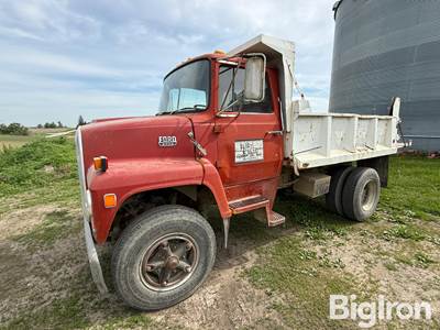 1983 Ford LN8000 Dump Truck