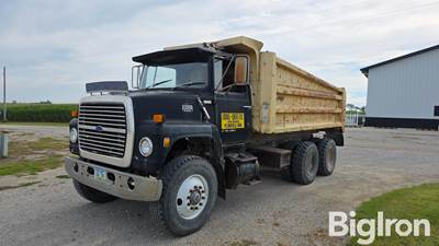 1986 Ford LNT8000 T/A Dump Truck