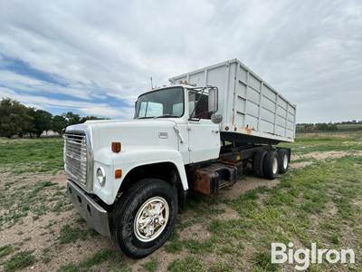 1978 Ford LT9000 T/A Dump Truck