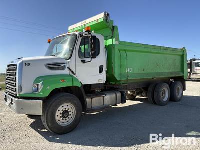 2016 Freightliner 108SD T/A Dump Truck