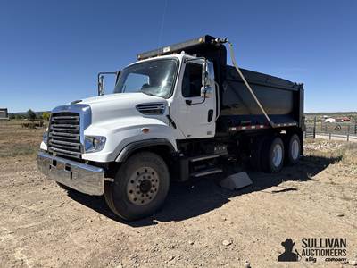 2013 Freightliner 114SD T/A Dump Truck
