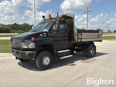 2007 GMC C5500 S/A Spreader Dump Truck