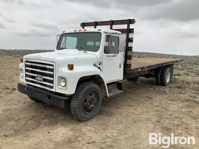 1984 International 1654 S-Series S/A Flatbed Dump Truck