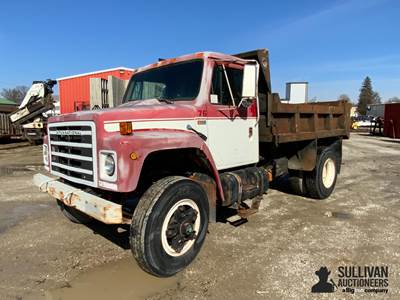 1987 International 1954 S/A Dump Truck