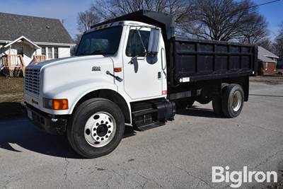 1999 International 4700 S/A Dump Truck