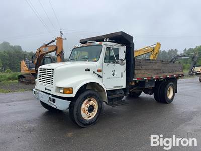 1998 International 4700 S/A Flatbed Dump Truck